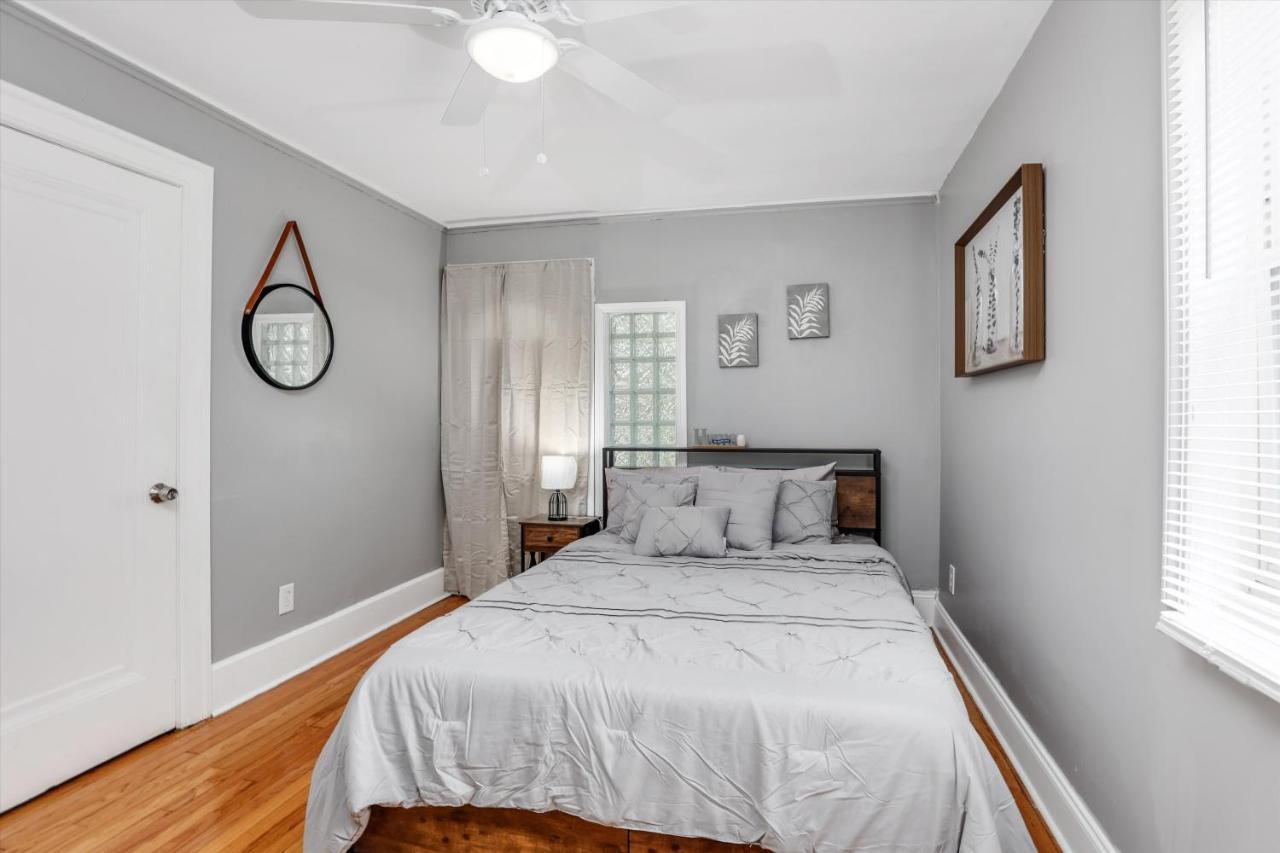 Modern & Cozy East Side Gem ~ Queen Beds ~ Parking Детройт Екстер'єр фото