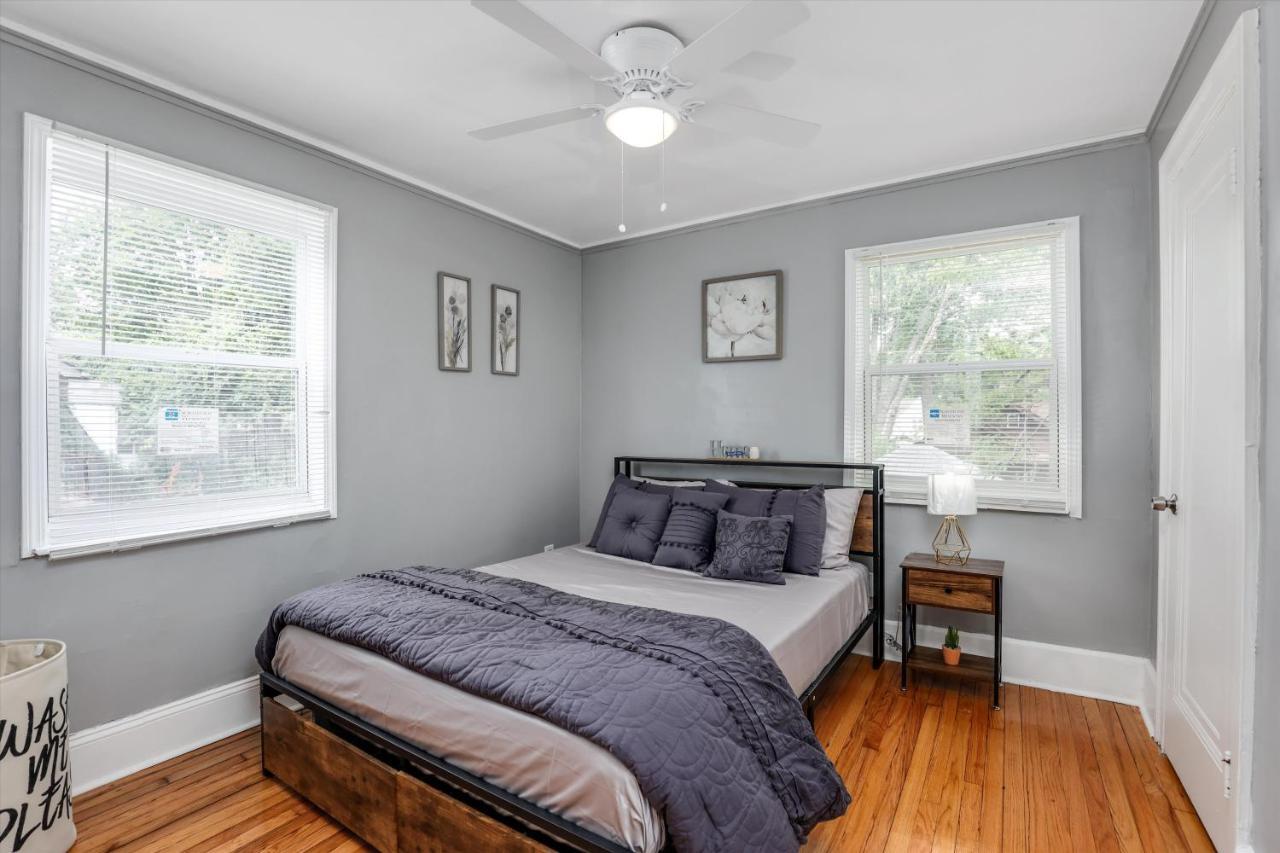 Modern & Cozy East Side Gem ~ Queen Beds ~ Parking Детройт Екстер'єр фото